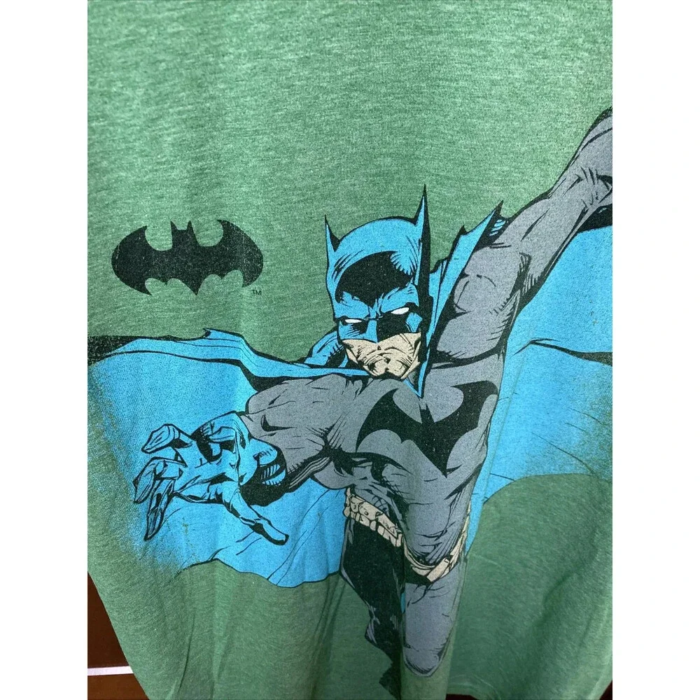 DC Comics Batman TM&co T-Shirt Size M marvel Green